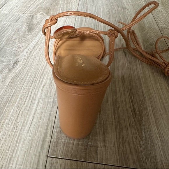 Women sandals - Picture 8 of 9